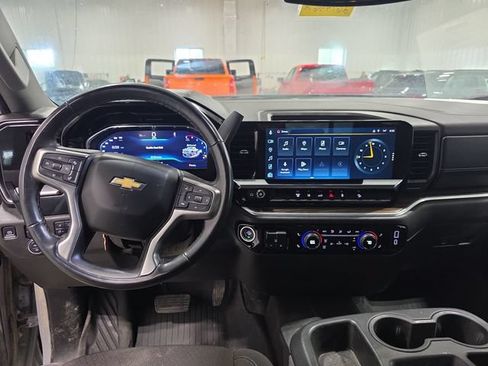 Used 2024 Chevrolet Silverado 3500 LT w/ Convenience Package AWD/4WD image 5