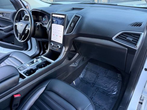 Used 2022 Ford Edge SEL image 14