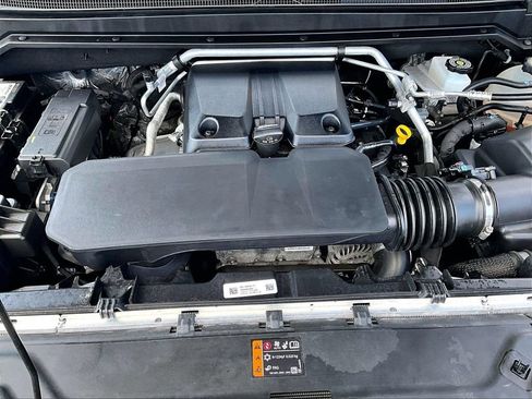 Used 2025 GMC Canyon Denali AWD/4WD image 29
