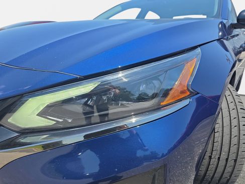 Used 2024 Nissan Altima 2.5 SR FWD image 28