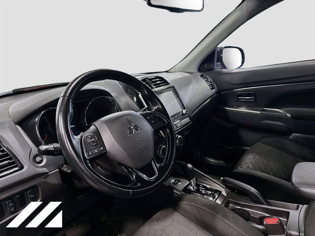 Used 2021 Mitsubishi Outlander Sport SE AWD/4WD image 9