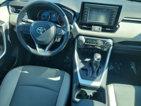 Used 2021 Toyota RAV4 XLE Premium FWD image 16