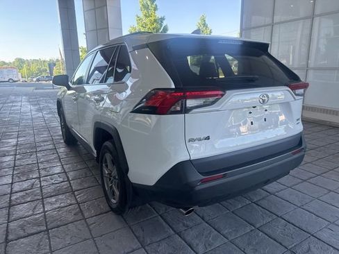 Certified 2024 Toyota RAV4 XLE w/ Convenience Package AWD/4WD image 15