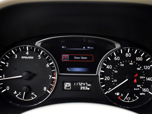 Used 2015 Nissan Pathfinder SL w/ SL Premium Package image 27