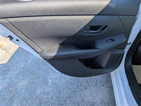 Used 2024 Nissan Sentra S w/ Lighting Package image 22