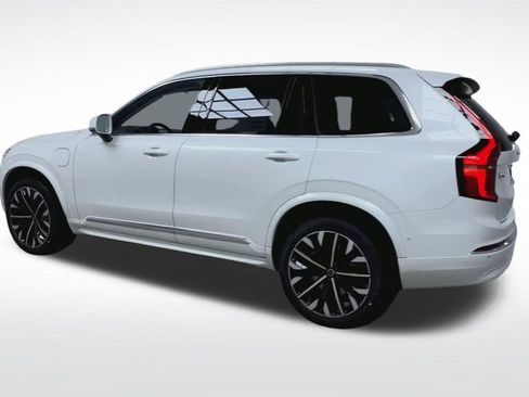 New 2026 Volvo XC90 T8 Ultra w/ Lounge Package image 6