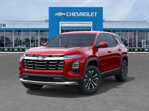 New 2027 Chevrolet Equinox LT w/ Convenience Package II FWD image 6