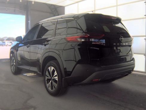 Used 2023 Nissan Rogue SV w/ SV Premium B Package FWD image 8