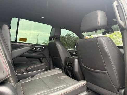 Used 2021 Chevrolet Suburban RST w/ Luxury Package AWD/4WD image 8