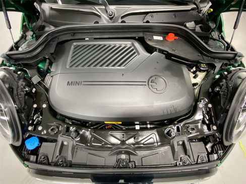 Certified 2024 MINI Cooper SE image 22