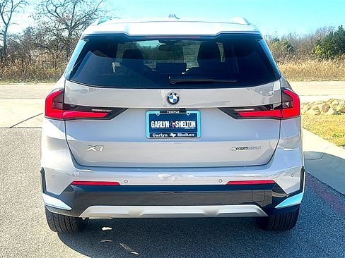 New 2026 BMW X1 xDrive28i w/ Technology Package AWD/4WD image 7