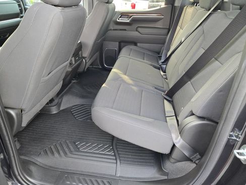 Certified 2022 Chevrolet Silverado 1500 RST AWD/4WD image 22