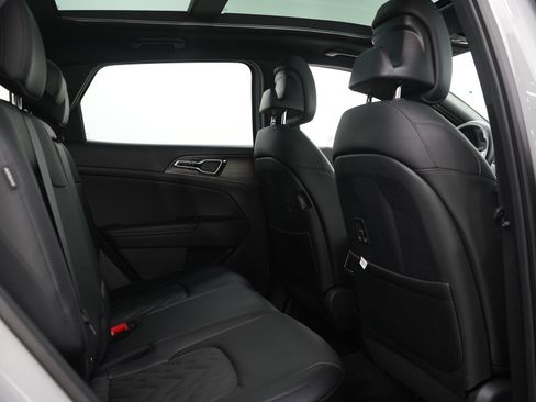 Used 2024 Kia Sportage X-Pro AWD/4WD image 12