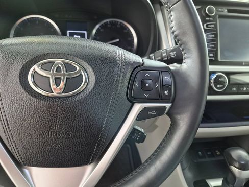 Used 2016 Toyota Highlander Limited Platinum AWD/4WD image 15
