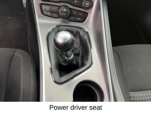 Used 2022 Dodge Challenger R/T w/ Performance Handling Group RWD image 19