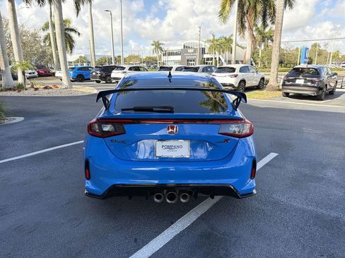 Certified 2024 Honda Civic Type R image 7