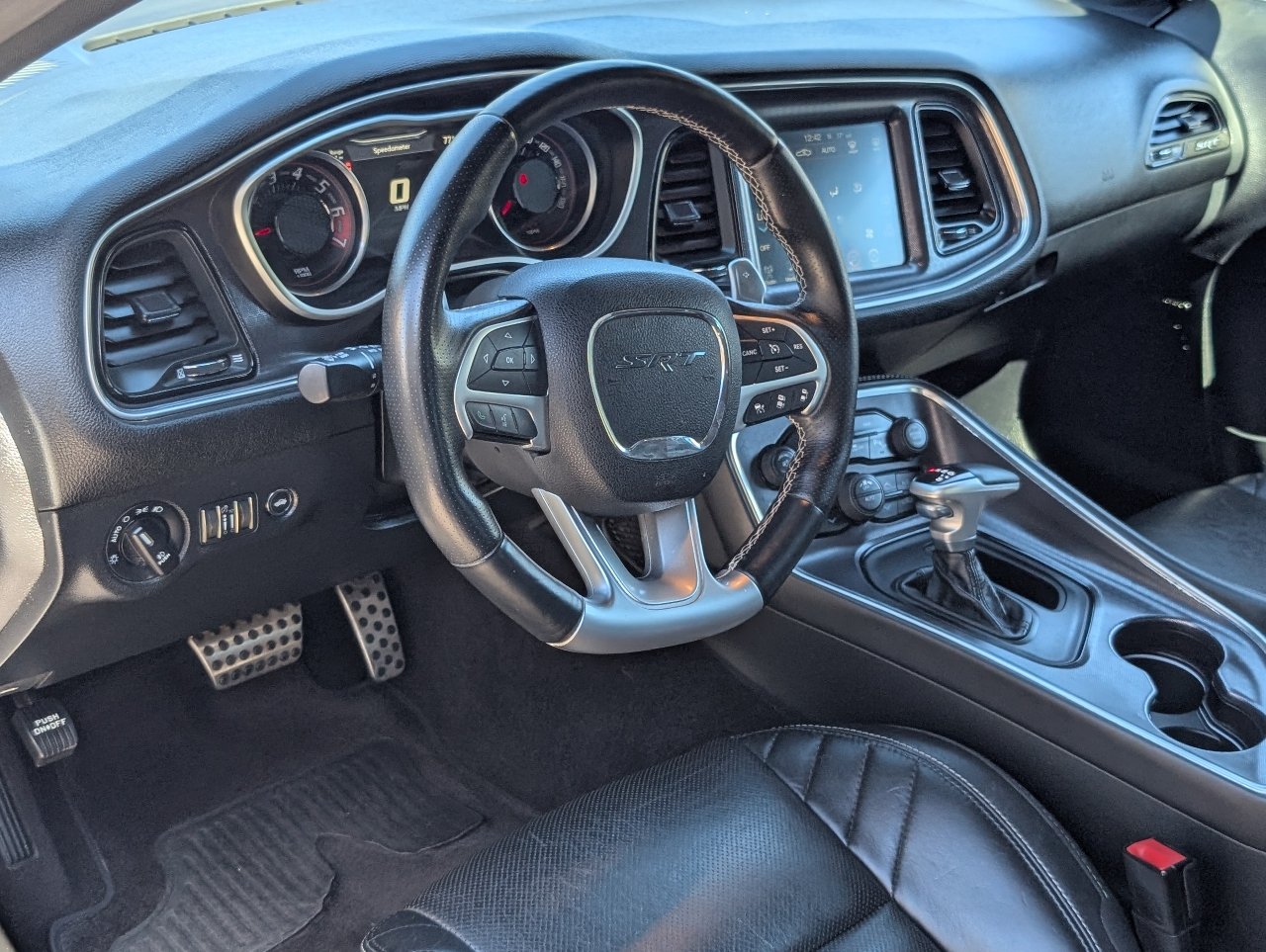 Used 2016 Dodge Challenger SRT w/ Technology Group RWD image 14