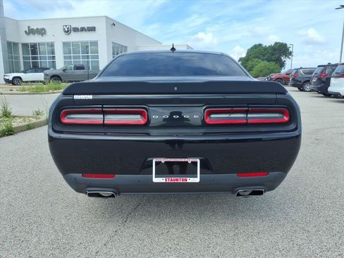 Used 2018 Dodge Challenger GT w/ Blacktop Package AWD/4WD image 27