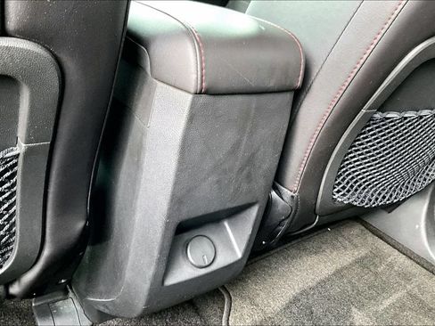Used 2010 GMC Terrain SLT FWD image 33