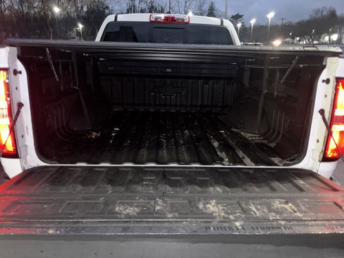 Used 2019 Chevrolet Colorado LT w/ Colorado RST Special Edition image 5