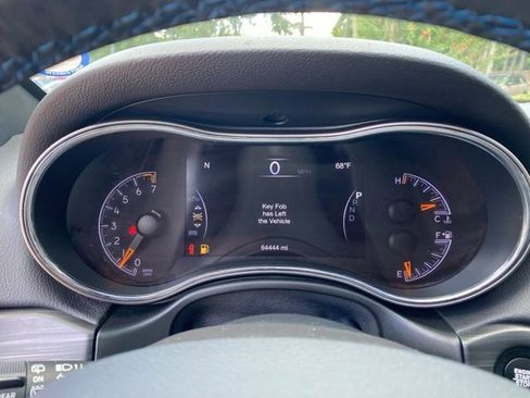 Used 2019 Jeep Grand Cherokee Laredo image 35