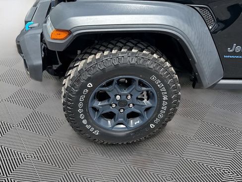 Used 2023 Jeep Wrangler Unlimited w/ 8.4" Radio Group AWD/4WD image 35