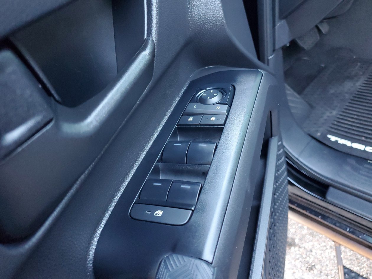 Used 2026 Toyota Tacoma SR5 AWD/4WD image 18
