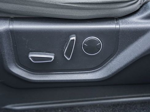 Used 2016 Ford F150 XLT w/ Equipment Group 302A Luxury AWD/4WD image 45