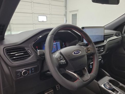 Used 2023 Ford Escape ST-Line w/ Tech Pack #1 AWD/4WD image 21