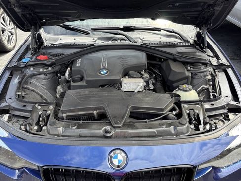 Used 2016 BMW 320i xDrive Sedan AWD/4WD image 24