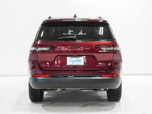 Certified 2024 Jeep Grand Cherokee L Laredo image 6