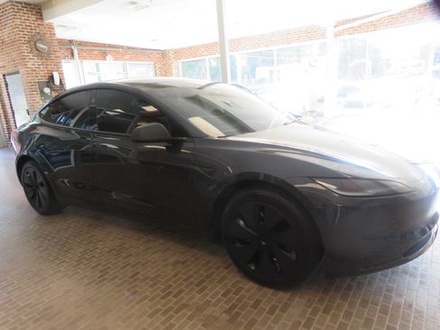 Used 2024 Tesla Model 3 Long Range RWD image 67