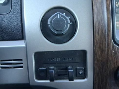 Used 2014 Ford F150 Lariat w/ Equipment Group 502A Luxury AWD/4WD image 26