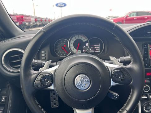 Used 2020 Toyota 86 RWD image 20