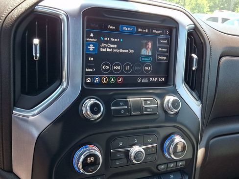 Used 2020 GMC Sierra 1500 SLT w/ SLT Premium Plus Package AWD/4WD image 24