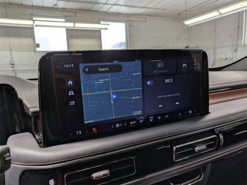 Certified 2025 Lincoln Aviator Black Label image 23