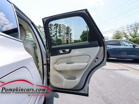 Used 2023 Volvo XC60 B5 Plus w/ Climate Package AWD/4WD image 23