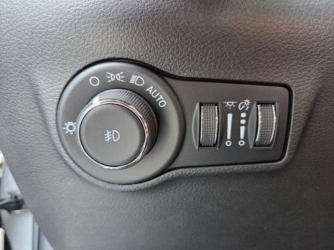 Used 2026 Jeep Compass Latitude AWD/4WD image 20
