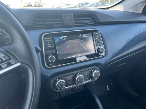 Used 2025 Nissan Versa SV FWD image 24