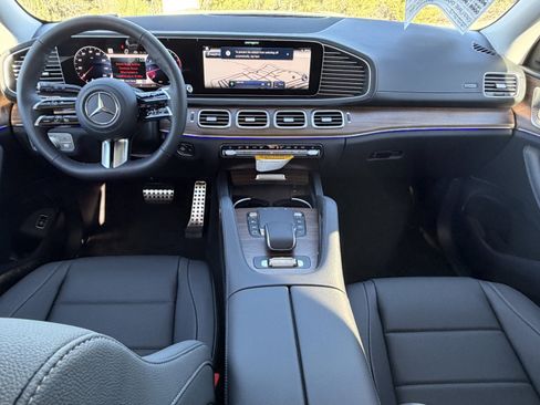 New 2026 Mercedes-Benz GLS 450 4MATIC image 30