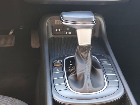 Used 2025 Hyundai Kona SEL image 25