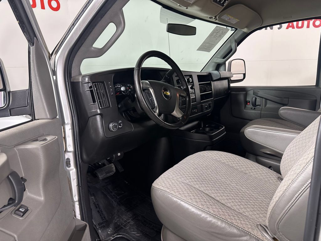 Used 2016 Chevrolet Express 3500 LT w/ LT Preferred Equipment Group RWD image 14