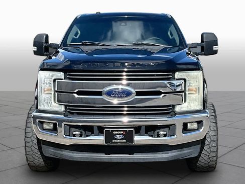 Used 2017 Ford F250 Lariat w/ Lariat Ultimate Package AWD/4WD image 4