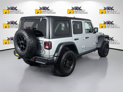 Used 2024 Jeep Wrangler Willys image 5