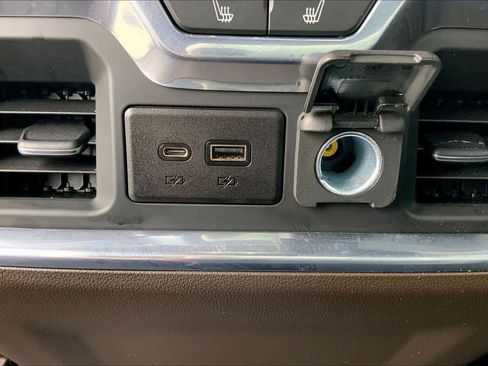 Used 2022 GMC Sierra 3500 Denali w/ Denali Ultimate Package image 33