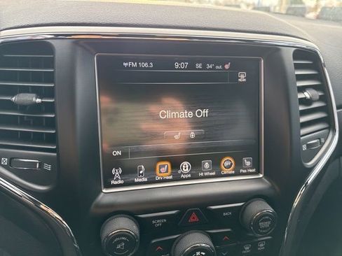 Used 2017 Jeep Grand Cherokee Altitude image 10