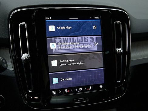 Certified 2023 Volvo XC40 B5 Plus w/ Driver Assist Package image 16