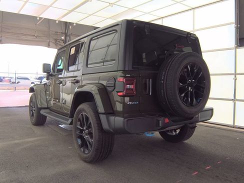 Used 2023 Jeep Wrangler Unlimited Sahara w/ Cold Weather Group AWD/4WD image 4