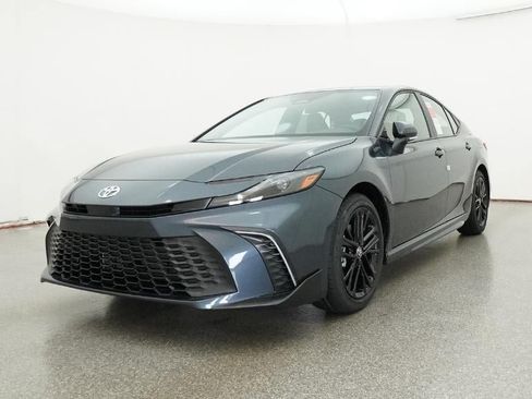 New 2026 Toyota Camry SE FWD image 32