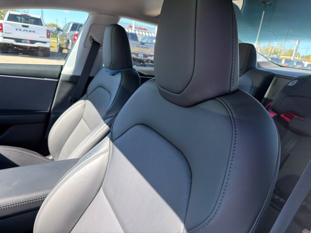 Used 2025 Tesla Model 3 Long Range RWD image 7